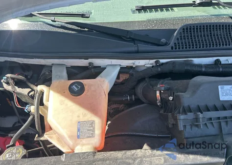 2018 Chevrolet Express 2500 Work Van from USA, damaged, VIN 1GCWGAFP9J1165119